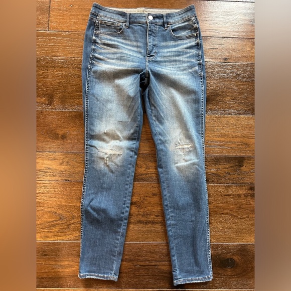 WHBM the Skinny Jean- size 8 - Picture 1 of 8